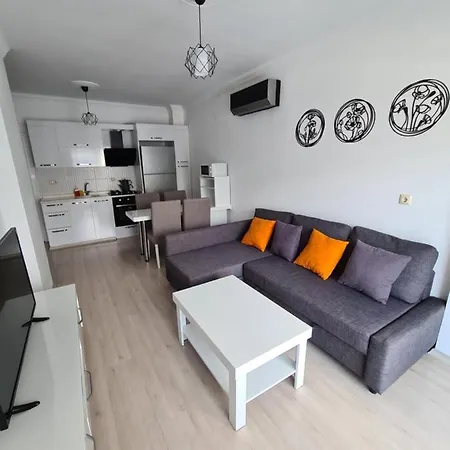 Apartamento 1+1 в сите с басейном Kusadasi
