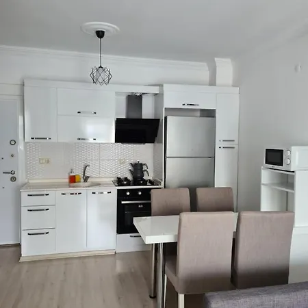 Апартаменты 1+1 в сите с басейном Кушадасы